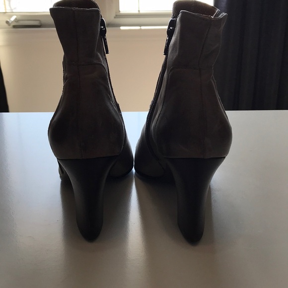 New leather France Mode booties - Picture 2 of 3